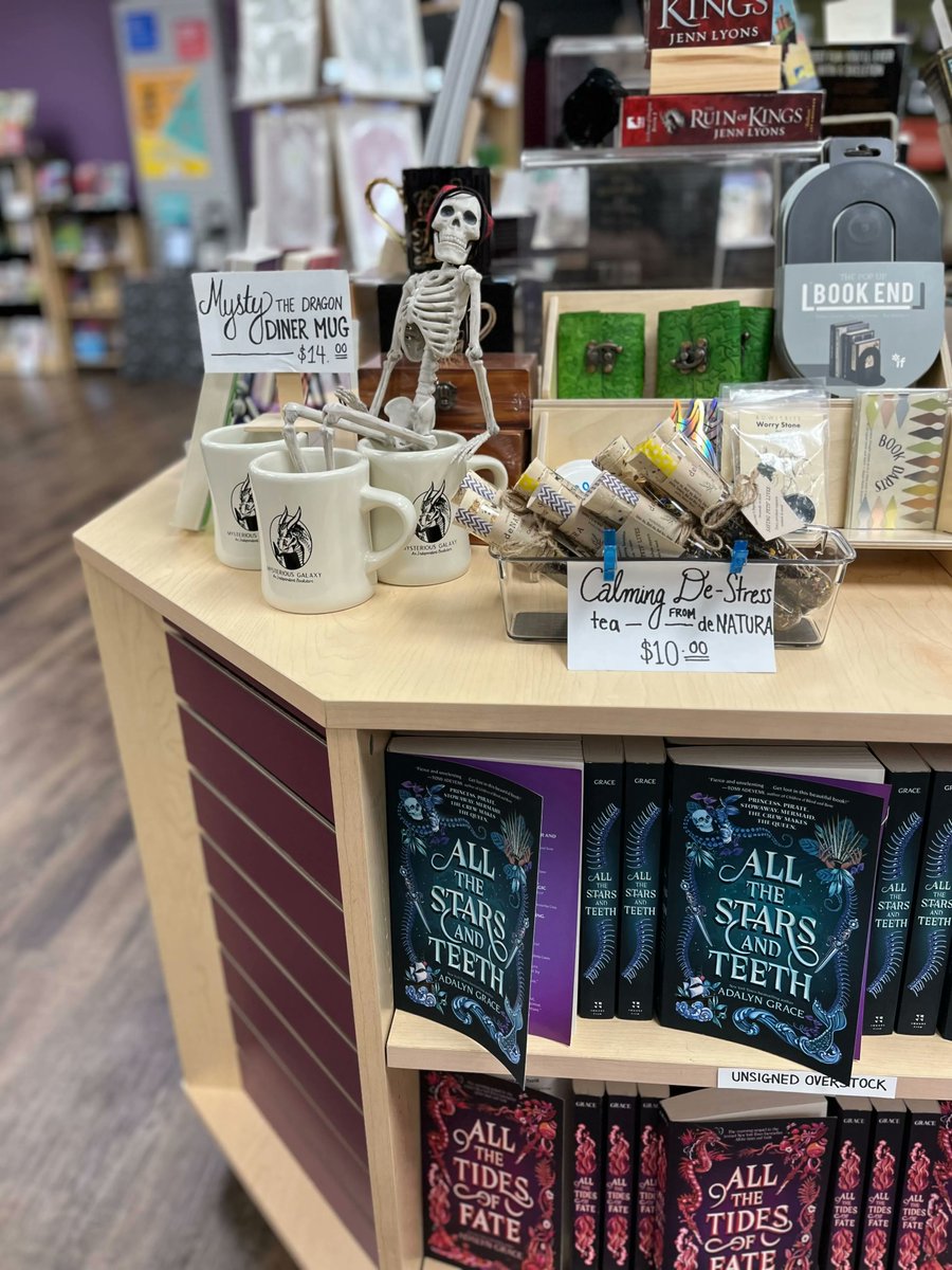 MystGalaxyBooks's tweet photo. #bonesonthetomes day 2! With things askew, and no time to brew, this cu-tea takes a dip. Too bad heβs all hip!
#bonesofthegalaxy #mysteriousgalaxybookstore #mystgalaxybooks #mysteriousgalaxy #independentbookstore #shoplocal #sandiegobookstore #sandiego https://t.co/7qIulu8QiT