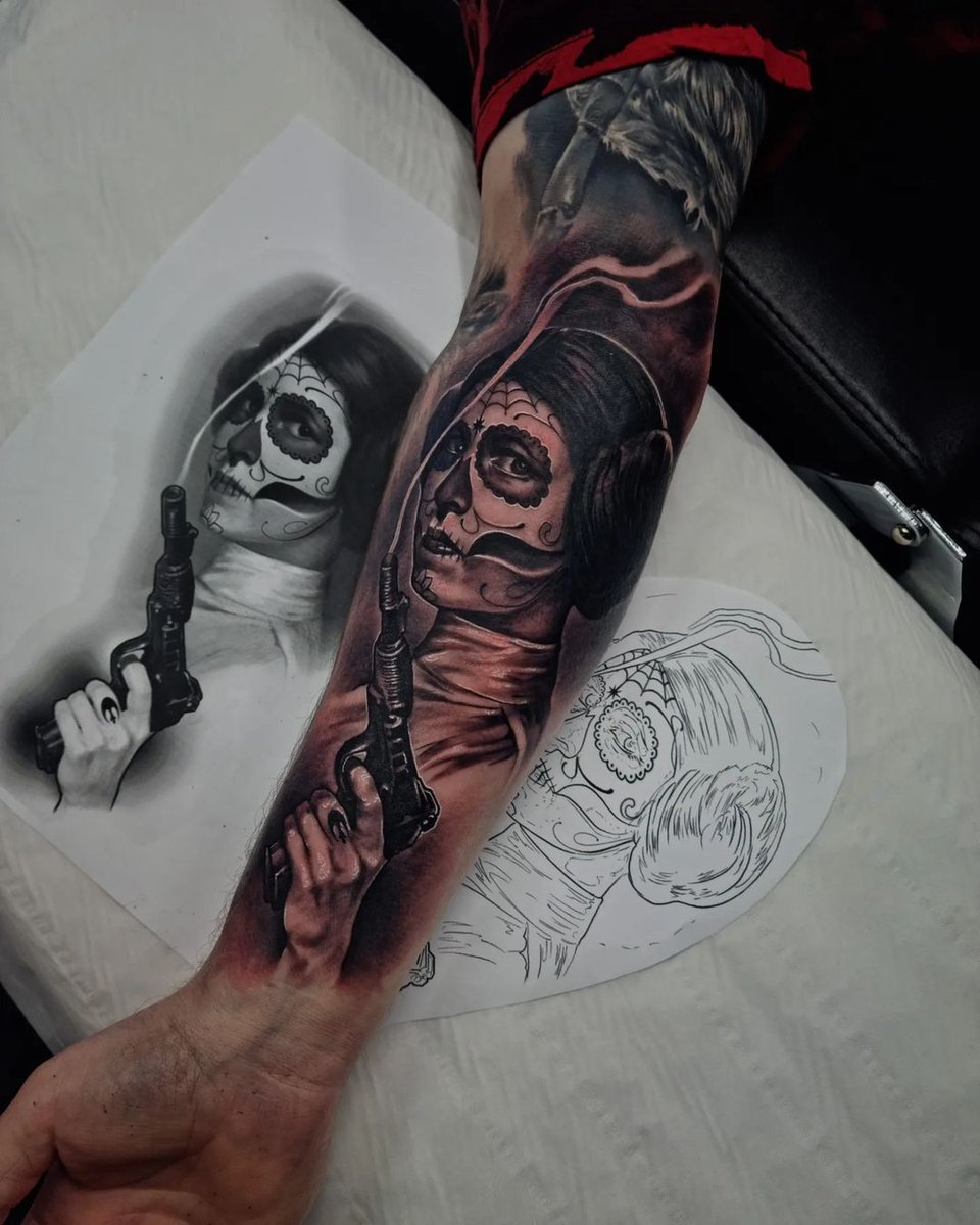 PrincessLeia x #Catrina mash-up by Lom with #killerinktattoo supplies!  #killerink #tattoo #tattoos #bodyart #ink #tattooartist #tattooink  #tattooart #princessleiatattoo #catrinatattoo #starwars #starwarstattoo  #dayofthedeadtattoo #diademuertostattoo, image size:960x1200