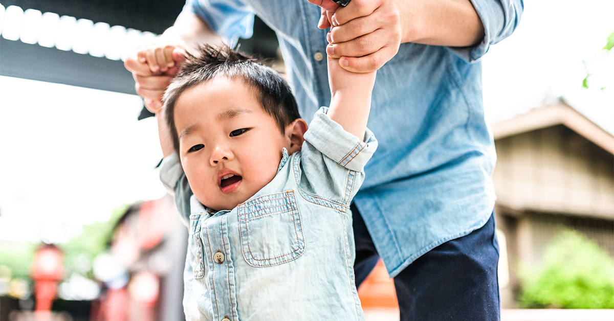 Oklahoma529's tweet photo. His dreams start with his first step. Take the first step in saving for his future education with our Smart Steps resources. Learn how easy it is to open an Oklahoma 529 account and get started today. https://t.co/EZWdtwpObg https://t.co/qrkZOPAeTQ