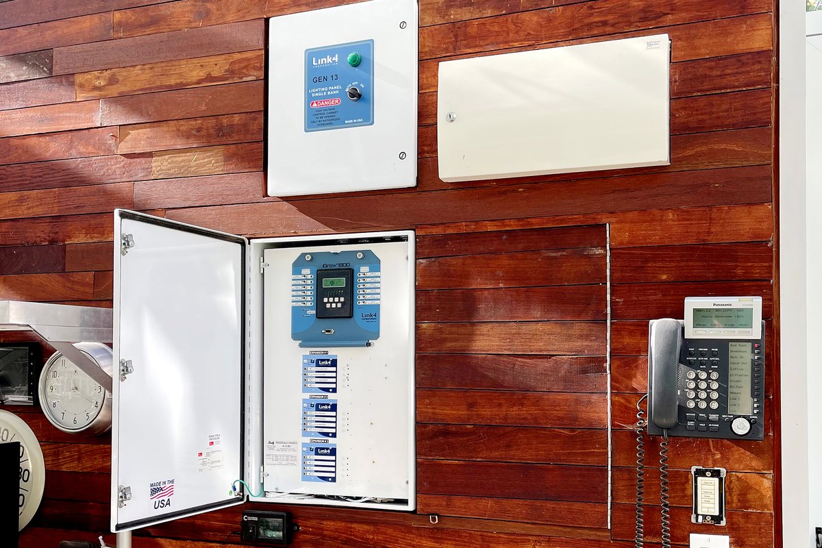 EXTEND YOUR GROWING SEASON. This standalone greenhouse is fully equipped to maintain a healthy growing environment year-round. This structure is equipped with an environmental control system and weather station to automate systems. Contact a sales representative to learn more.