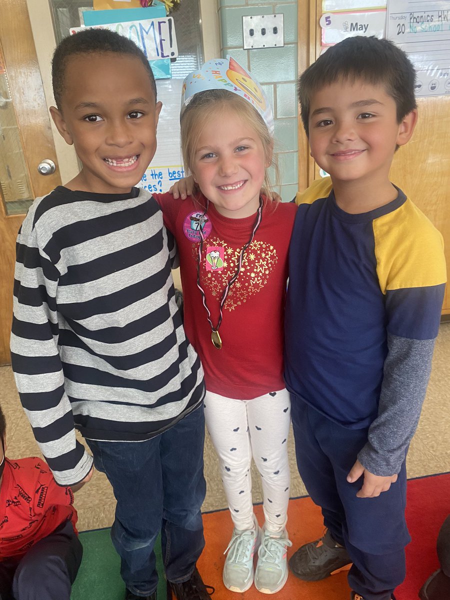 1stgradeMsWaugh's tweet photo. Happy birthday to this ray of sunshine, Tessa!! 💕 She is incredibly smart, beautiful and kind. She loved her birthday messages from all of the kids but these two gentlemen took the award for “best birthday message!” ❤️ @eaddisonBCPS https://t.co/Sv5bZeGugg