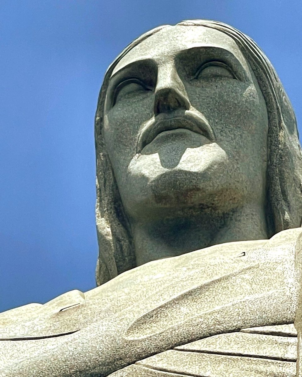 Some up-close shots of Christ the Redeemer in Rio. Have you ever seen a more blue sky? 🌤️🌄🇧🇷#RiodeJaneiro #Ontopoftheworld