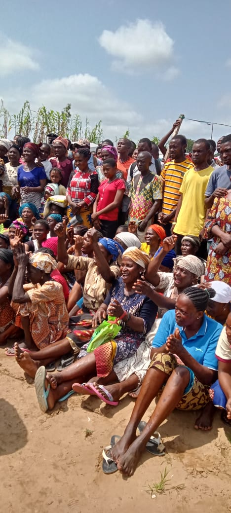 PeterObi's tweet photo. I am in Benue State visiting and commiserating with the flood disaster victims. My solidarity and prayers are with them. -PO https://t.co/mnbEZ6WOPU