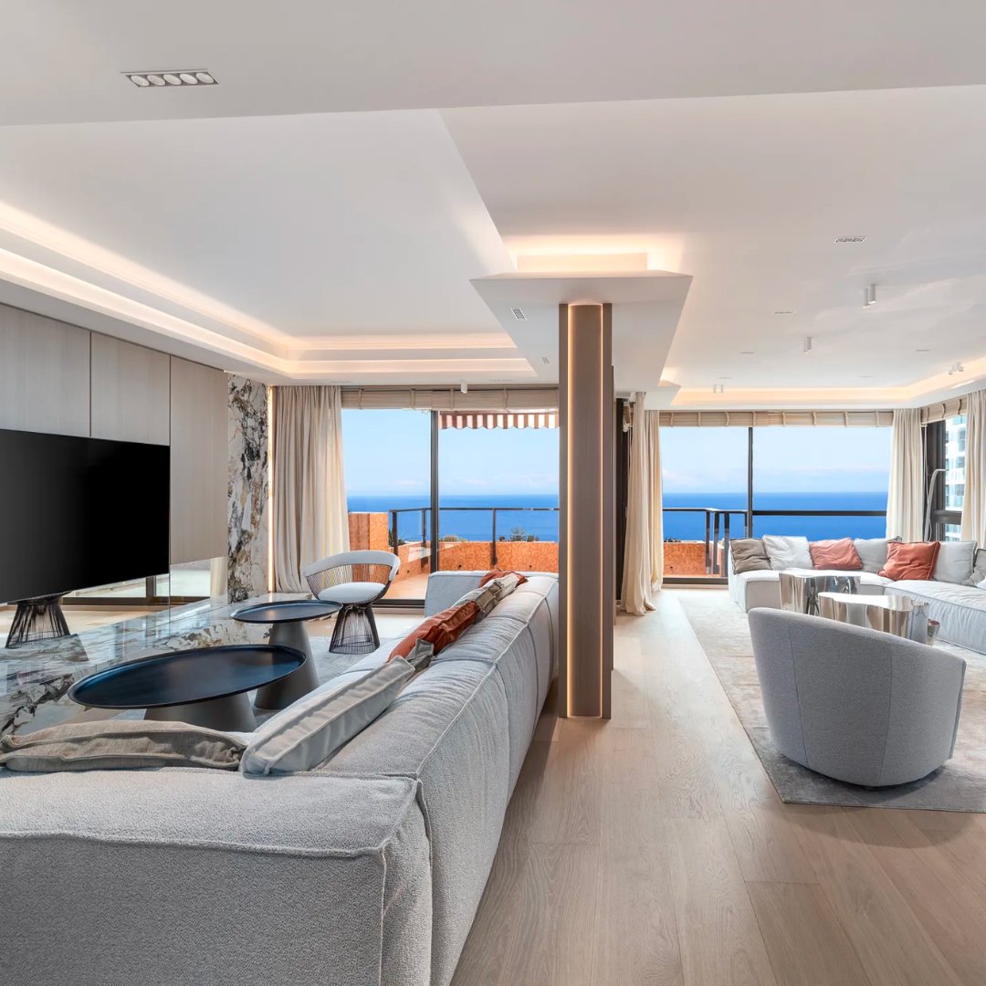 JamesEdition tweet media