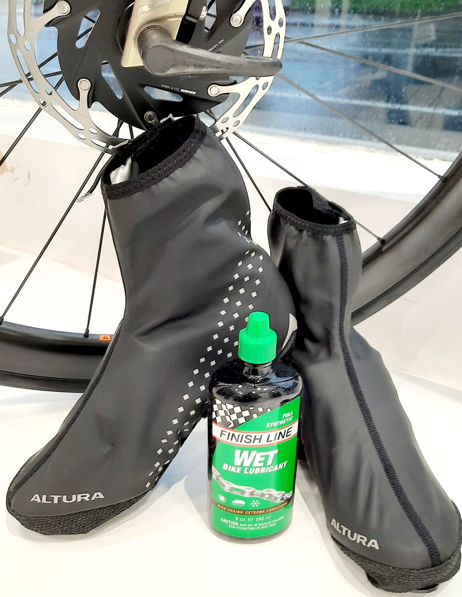Don't let the change in weather stop you banking in the miles on you bike! ☂
Get the kit to keep you warm &amp; dry.
The overshoe is a must.... waterproof, thermal, reflective. 👍

#livcommitted #livcyclinguk #wetweathercycling #womenincycling #allweathercycling #autumncycling