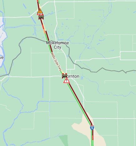 CaltransDist10's tweet photo. #TrafficAlert #SACCounty #Thronton All lanes of NB I-5 are blocked at Twin Cities Road due to big rig fire. NB traffic being diverted off NB I-5 at Walnut Grove Road. No ETO. Expect delays & seek alternate route. https://t.co/KHwTwDU7oo #knowbeforeyougo https://t.co/1Cj16jZGjT