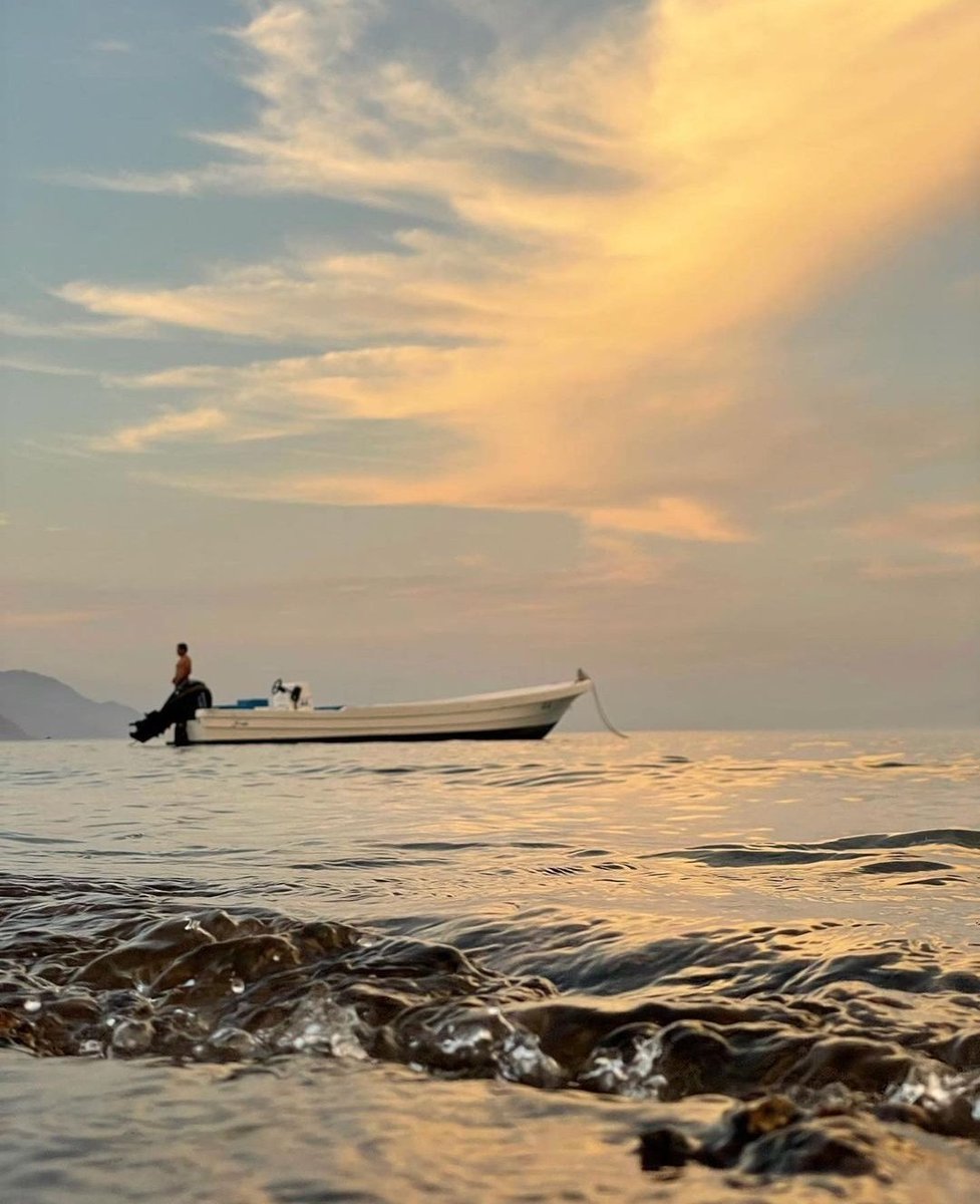 f_15__khaled's tweet photo. 💙🌊.'. https://t.co/Pog1jfbzxF