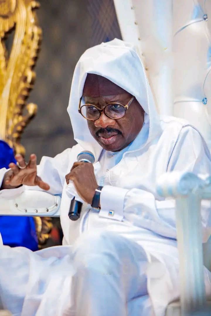 ElitesSiecle's tweet photo. Léne mome day dak par la force thi rèw mi témoy manquer de respect Serigne Moustapha Sy. 
Koumou nèh nak guani je ne suis d'accord. Mais réwandé gui môme day arrêté thi ni wala thi na wasalam. https://t.co/npq32Jp9so