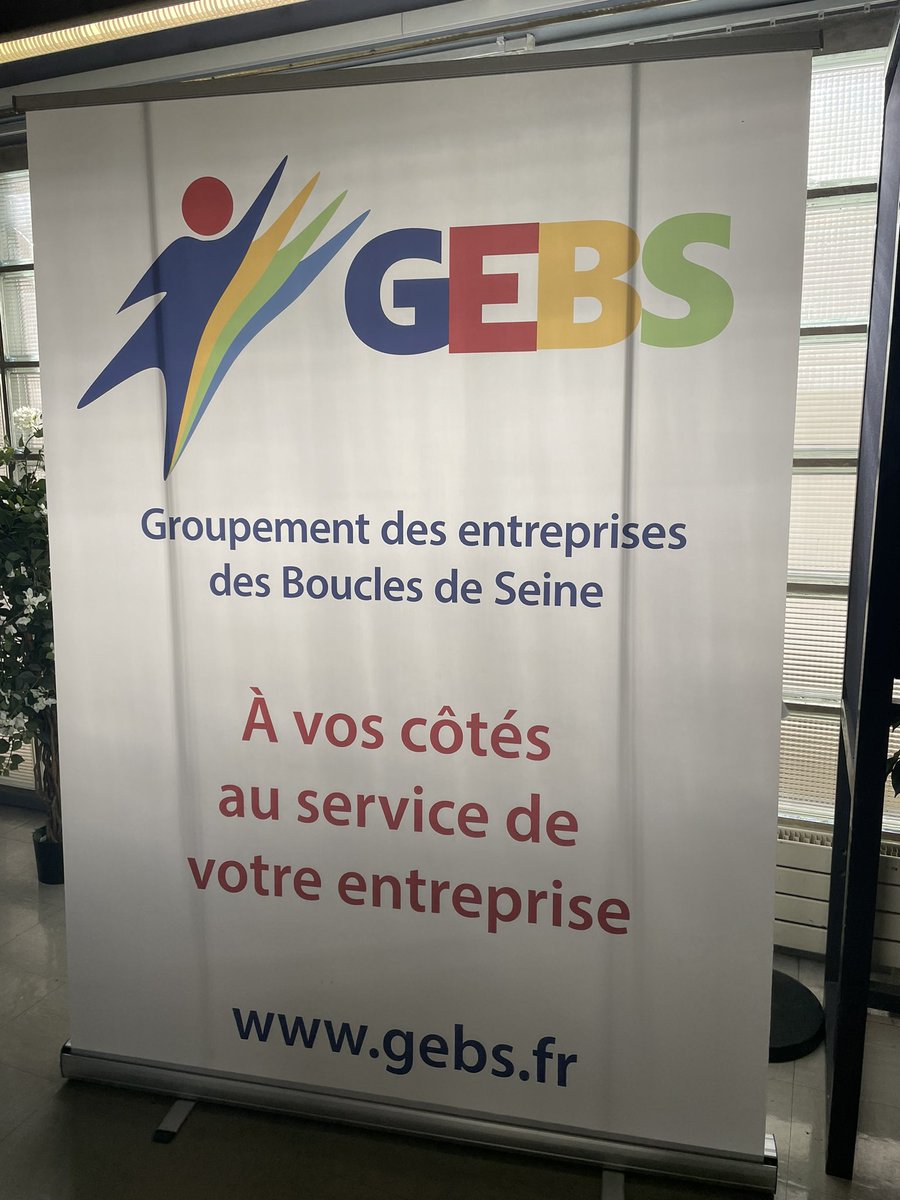 JacquesMyard's tweet photo. Succès de fréquentation du #ForumEmploi organisé par le Groupement des entreprises des Boucles de Seine le #GEBS présidé par le toujours jeune #FrancisSevin, plus de 40 entreprises sont présentes et recrutent : Bravo https://t.co/DLPiHmOM0h