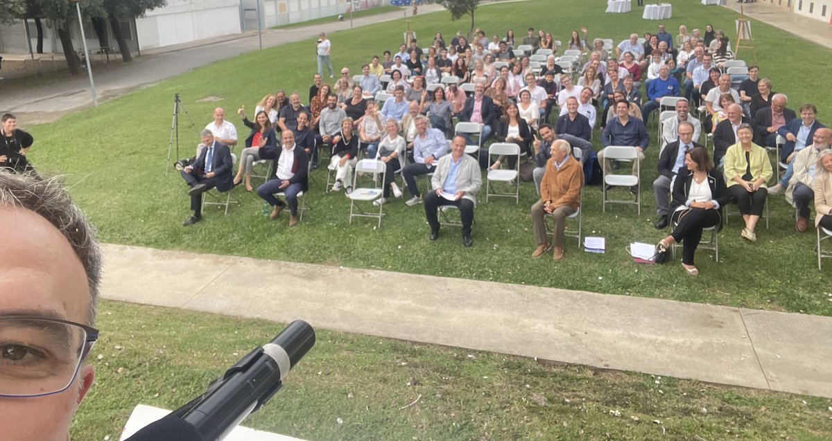 Ja estem a la recta final de #inauguraEPS22… després del reconeixement dels #talentpolitecnicaudg i dels millors expedients dels #graus i #Masters ara toca el reconeixement dels professor@s que es jubilen.