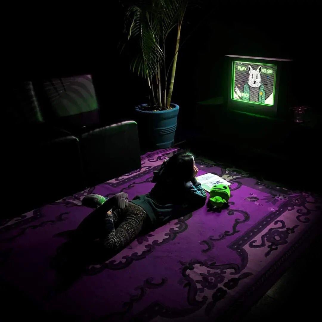 los_lager's tweet photo. A las 3:00 h se estrena nuestra nueva canción «3 AM», 
una rola que debe ser escuchada con todas las luces apagadas y exactamente a esa hora; tener precaución de no voltear hacia atrás o mirar un espejo... 👻

Pueden pre-guardar la canción desde este link:
https://t.co/VjdIIeubJ5 https://t.co/rTWQpZFqM7