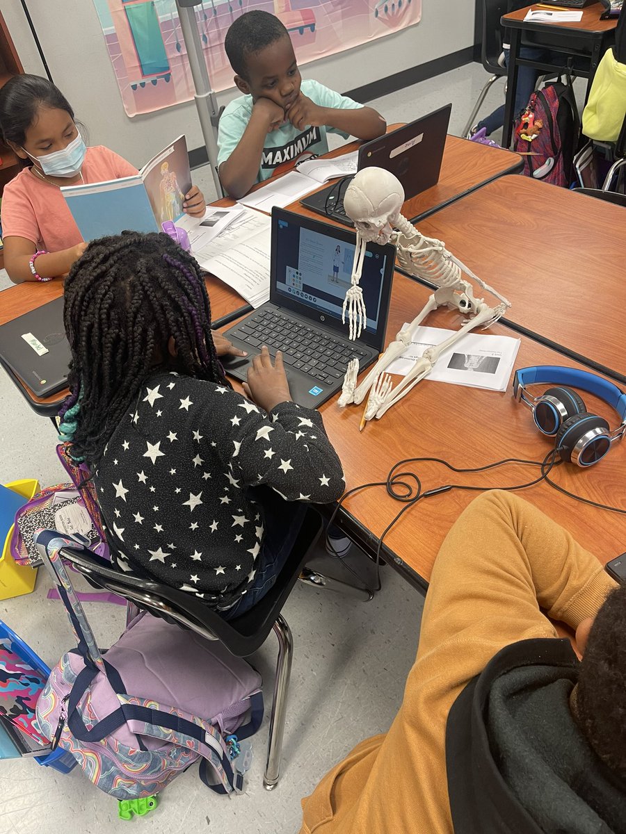 Frankie was helping the students find key details in the text while we worked on <a href="/nearpod/">Nearpod</a> today. The students and Frankie love when we have interactive assignments. <a href="/JonesES_AISD/">Jones Elementary School</a> <a href="/dr_dharvey/">Darnisha Harvey</a> <a href="/carlonda_davis/">Carlonda Davis</a>