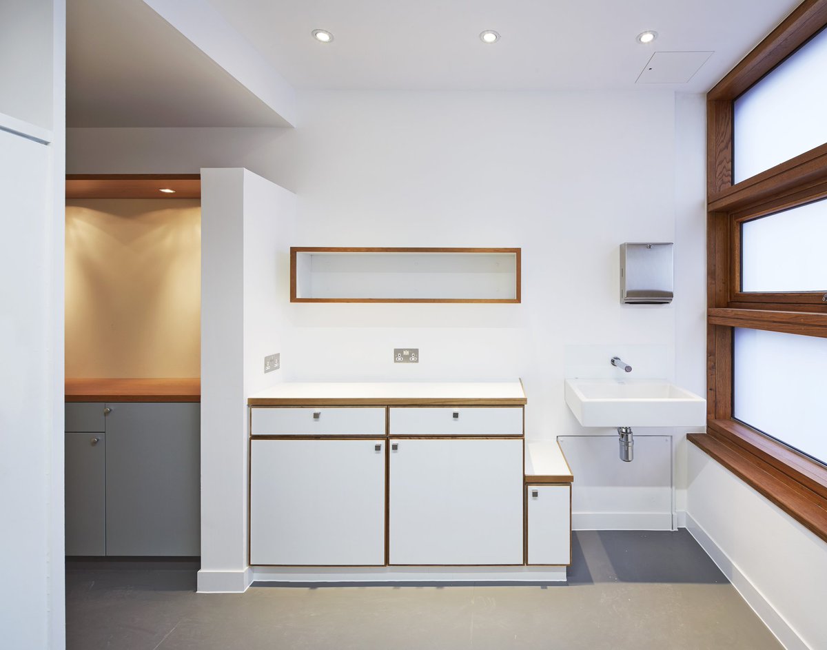 BarbaraWeissArc's tweet photo. Well considered storage is a key element of all BWA schemes, critical in creating decluttered, harmonious spaces tailored to the needs of each client. Here is a selection of joinery units in a few of our projects. https://t.co/9kYShz5CaA