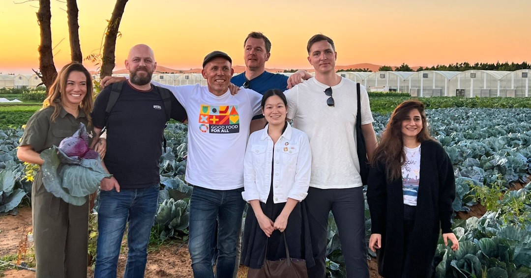 paulnewnham's tweet photo. Happy #InternationalChefsDay! 🙌 It's been a great year for the #chefsmanifesto and i'm excited for the year ahead. Thank you to all the chefs using your voices to champion change in the food space for people and the planet, you guys are awesome! #GoodFood4All #chefaction https://t.co/VLESnwRlXL