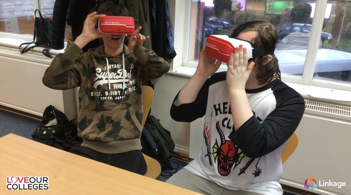 LinkageCT's tweet photo. Media and ICT learners at Linkage College have been having a go on our new VR headsets. They also used the #NintendoSwitches for some competition and team building.
Skills developed:
✅ICT ✅teamwork ✅communication
#doingthingsdifferently #LoveOurColleges #CollegesWeek https://t.co/fDRmz2KTnN