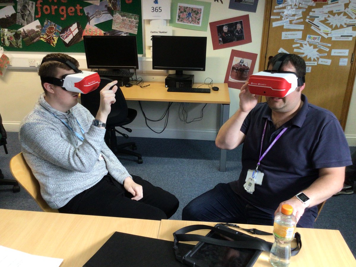 LinkageCT's tweet photo. Media and ICT learners at Linkage College have been having a go on our new VR headsets. They also used the #NintendoSwitches for some competition and team building.
Skills developed:
✅ICT ✅teamwork ✅communication
#doingthingsdifferently #LoveOurColleges #CollegesWeek https://t.co/fDRmz2KTnN