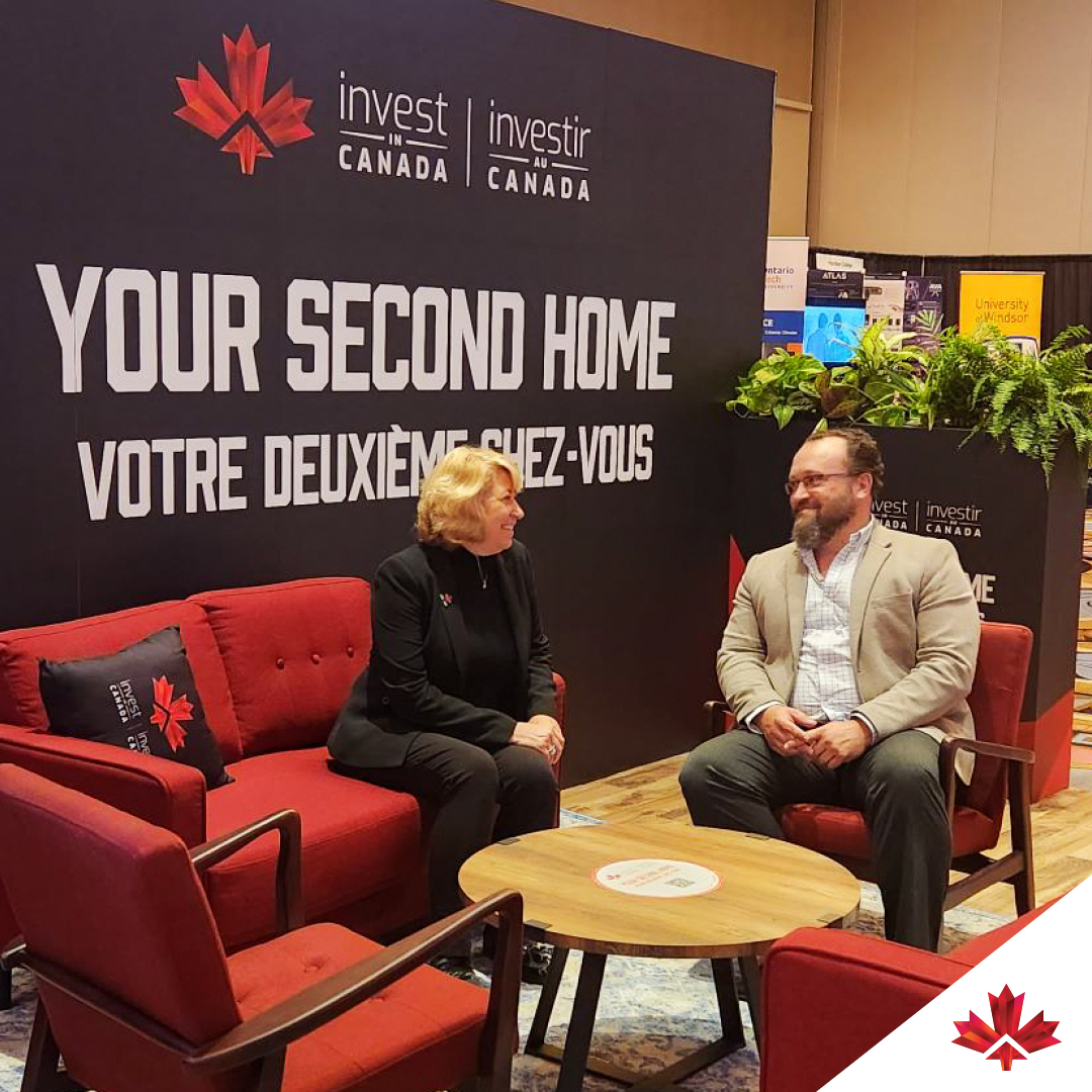 LaurelBroten's tweet photo. Thank you @APMACanada for inviting us to join yesterday’s conference to showcase the work #InvestinCanada has done, and will continue to do, for the #automotive and #EV industry by promoting and facilitating #FDI to Canada.
#BestToInvest #APMA70 #EVs #ElectricVehicle https://t.co/sUVwxEYsX0