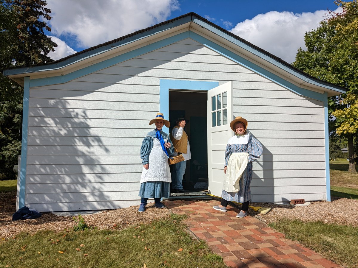 The Girls on the Globe visit Ross School, one of the original one room school house in Homer Glen.