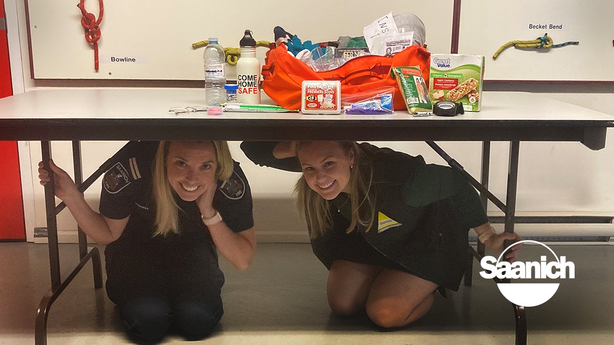 saanich's tweet photo. Today is the Great BC ShakeOut! Less than an hour to go until 10:20 a.m.!

Visit @SaanichEP on Twitter for preparedness tips and a link to register for the 2022 Great BC ShakeOut!

https://t.co/eGGORmIcZ4 https://t.co/tntRMkbqRp