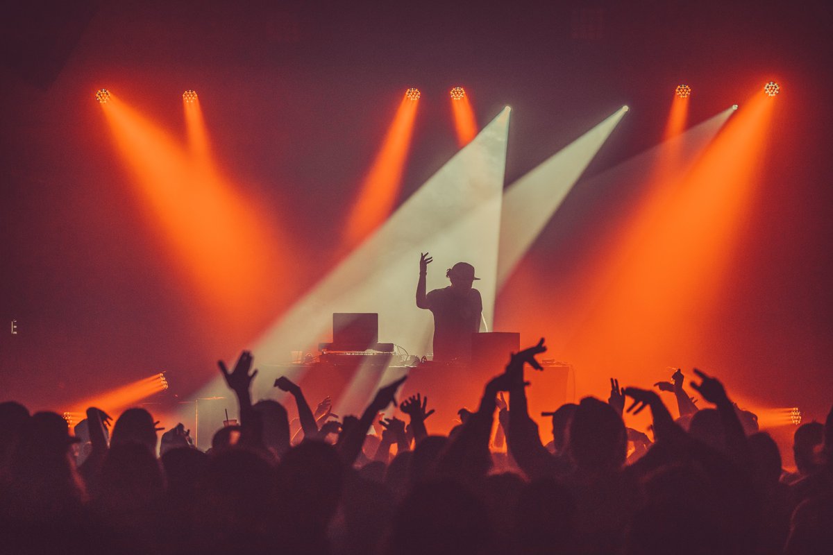 krushendo's tweet image. Wonky color bass boi out meow! Just announced I'm playing Supernatural on 10/29 from 11-12 on Afterlife Hall Stage!
#dubstep #colorbass @wonky #funky #groovy #bass #music #release #suprenatural #global #dance #globadancemusic #krushendo