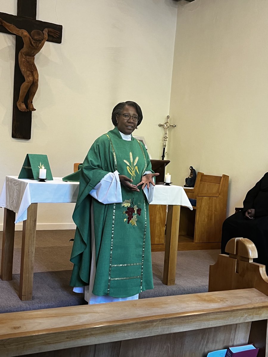 ArchbishopThabo's tweet image. Bishop Jennifer of Indianapolis celebrated Mass and lead an Indaba following her homily . Thanks Dean Michael and Bonita for sharing them .
