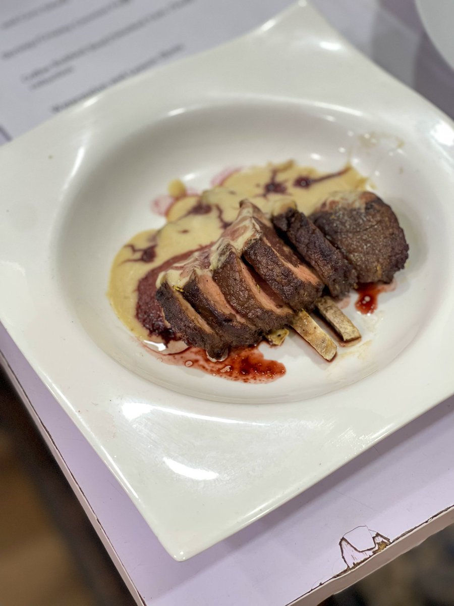 Chef__Segra's tweet photo. Coffee Rubbed Beef/Smoked Yam /Soubise/Red Wine reduction

#chef #food #foodie #foodporn #beef #coffeerub #coffeerubbedsteak #soubise #redwinereduction #redwinereductionsauce #winereduction #smokedyam https://t.co/esPObmXjRb