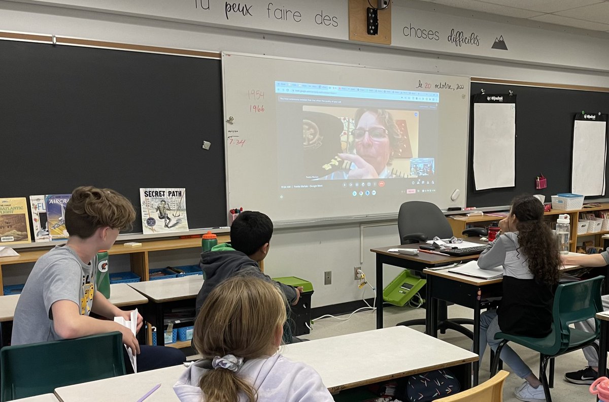 mmestairs's tweet photo. EF6A was lucky enough to have a visit from Captain Maltais, who pilots a B-787 all over the world, to wrap up our science unit about Flight. 🛩️ The students had some amazing questions! @OCDSB @maryhoneywelles https://t.co/tHgOVo67Nb