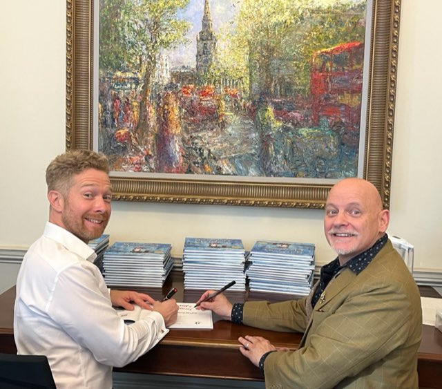 @zebsoanes and @mrjamesmayhew signing copies of Gaspard’s Christmas ahead of the book launch at St Martin’s Hall this evening! 🦊🎄