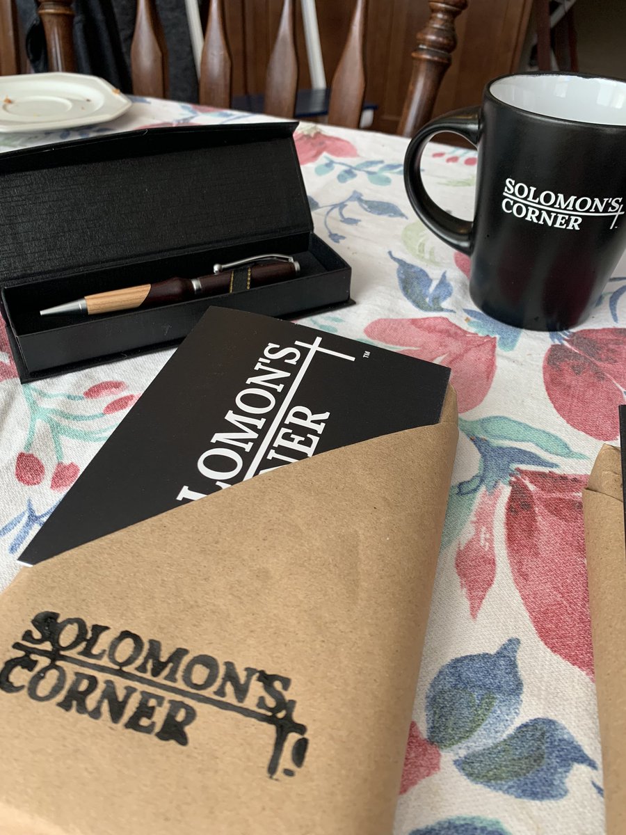 SolomonsCorner's tweet photo. 2 of our #bookclub subscribers are getting some gifts this week! Thank you reading and thinking with us! #KeepThinking #TheIntellectualLife #CustomPens
Subscribe @ https://t.co/pzIe3VvdSJ for updates, contests, and deals on books! https://t.co/BRedVBVckm