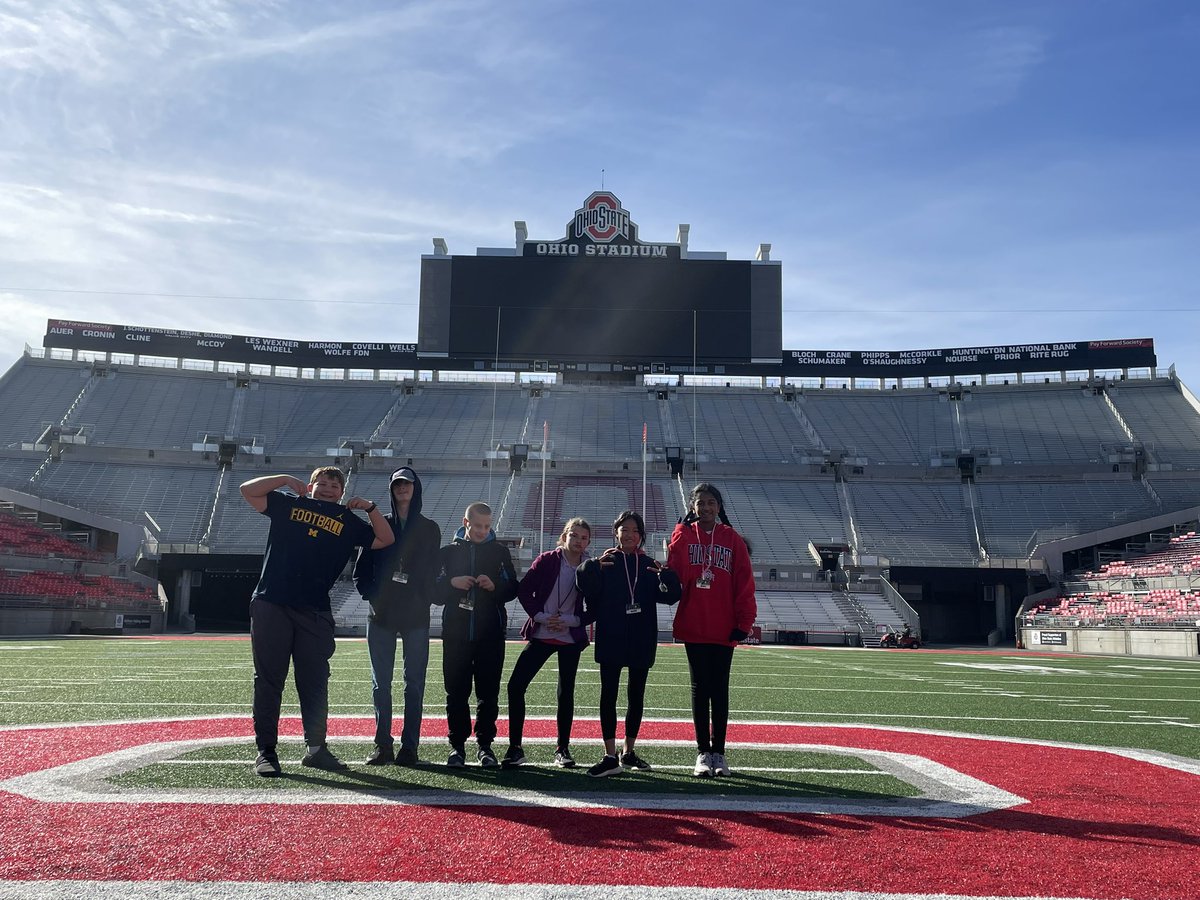 JenKeating67's tweet photo. @KarrerMS THE OSU stadium tour❤️ https://t.co/mtAzgyTO0N