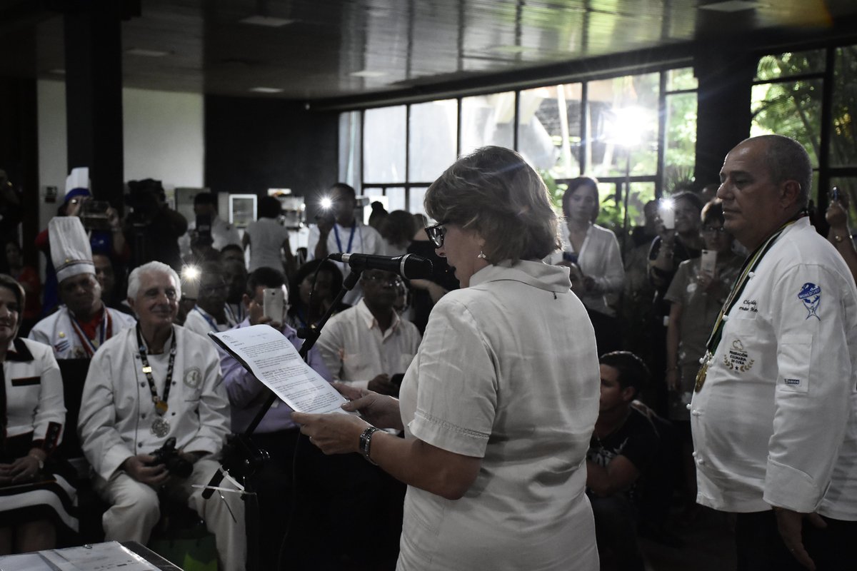 En el Día de la Cultura Cubana. Debemos destacar que el 18 de octubre del 2019 se declaró la Cocina Criolla Cubana Patrimonio Cultural de la Nación.