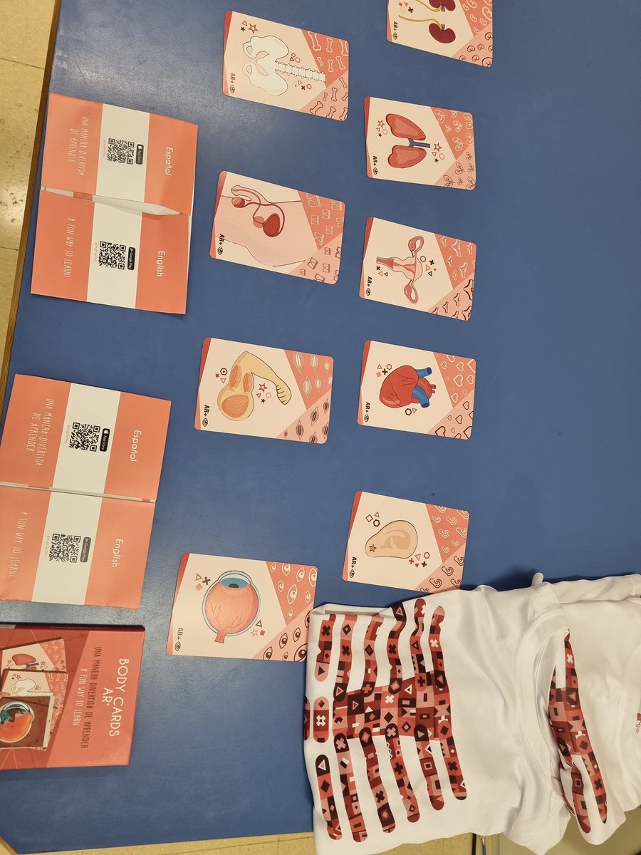 infadimed's tweet photo. Taller amb les samarretes de @bodyplanetAR a la Jornada #InnovacióHUB #GTMS @icscat @jordi_fblanco
Gracias por vuestra colaboración https://t.co/hyg5yvxRZX