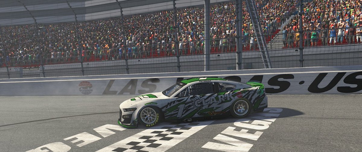 Boinana4's tweet photo. We are sitting 7th in points after P5 finish at Las Vegas, also was able to pick up some tough earned stage points!
Big shout out to @James_Holtzer for some late setup changes that made the car handle well on the long run!
@UpMotorsports | @DubbyEnergy | #Adminbox https://t.co/2fwDh7OLjm