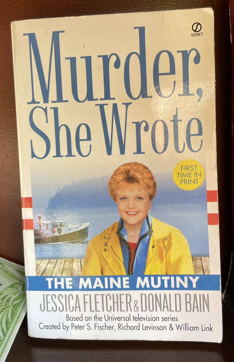 JackpotBook's tweet photo. Novelization of Murder She Wrote. From 2005? I had no idea the fandom persisted for so long. Left in a #littlelibrary in tribute to the late great Angela Lansbury. https://t.co/B0MitI53Cb