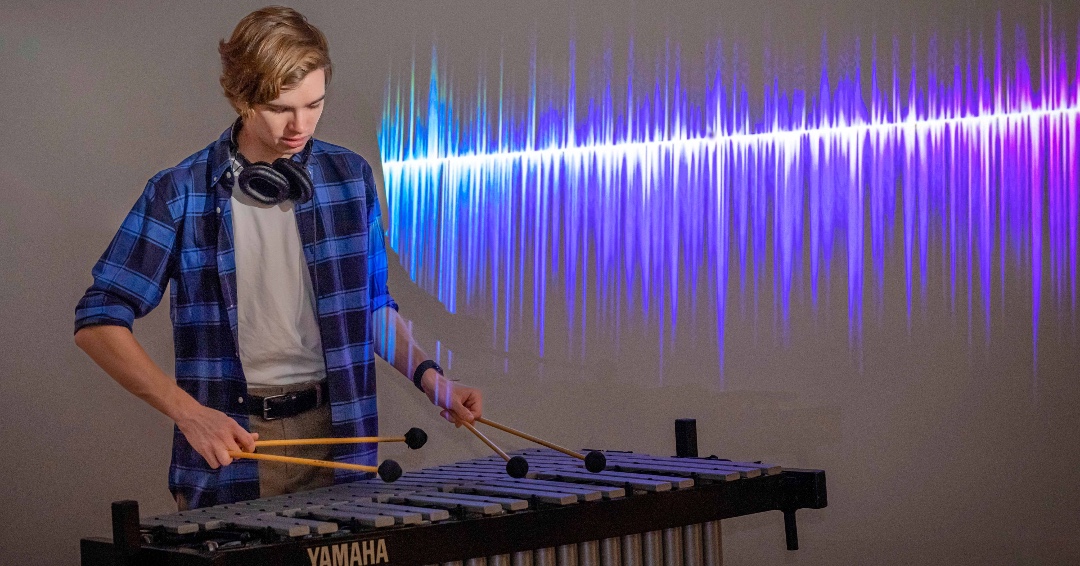 WPI's tweet photo. As an electrical & computer engineering major with a minor in computer science, Robbie Oleynick ’24 has managed to craft a double helix of engineering & music, building a college experience for himself that’s as unique as, well, his own DNA. https://t.co/GIIQKXc7Fj #WPIsGotWhat https://t.co/jN8kExirvj