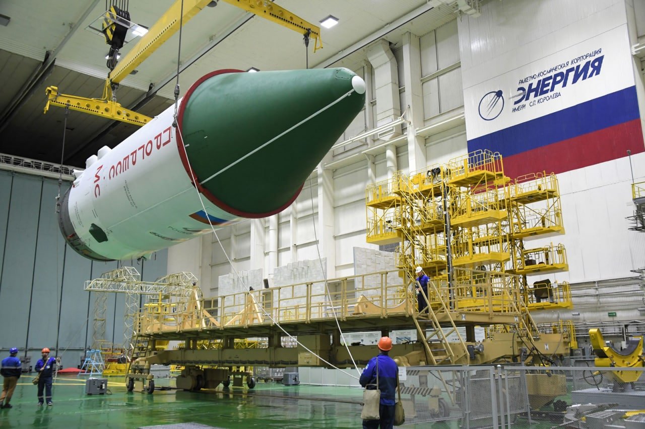 spaceflight-id-on-twitter-roket-soyuz-2-1a-dan-pesawat-kargo-luar