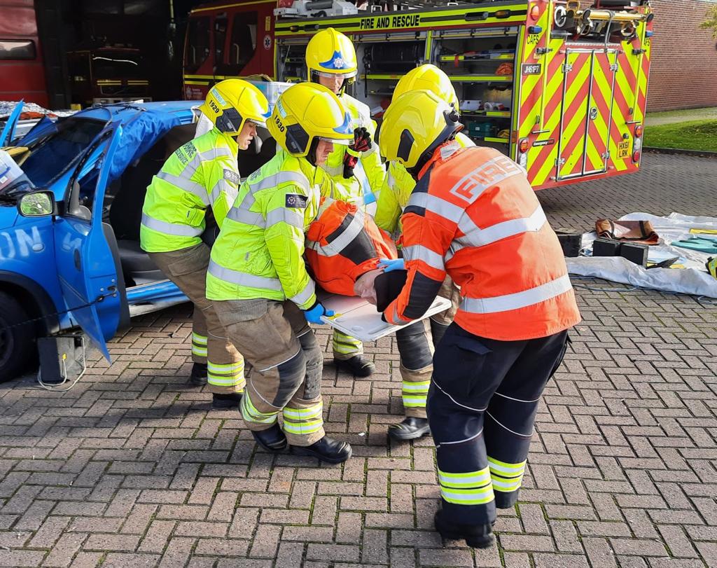 HIWFRS_LandD's tweet photo. This week our Trainees are completing their #RTC Training #SpaceCreation #WeDontNeedToCutTheRoofOff https://t.co/PU9C6Ksmjh