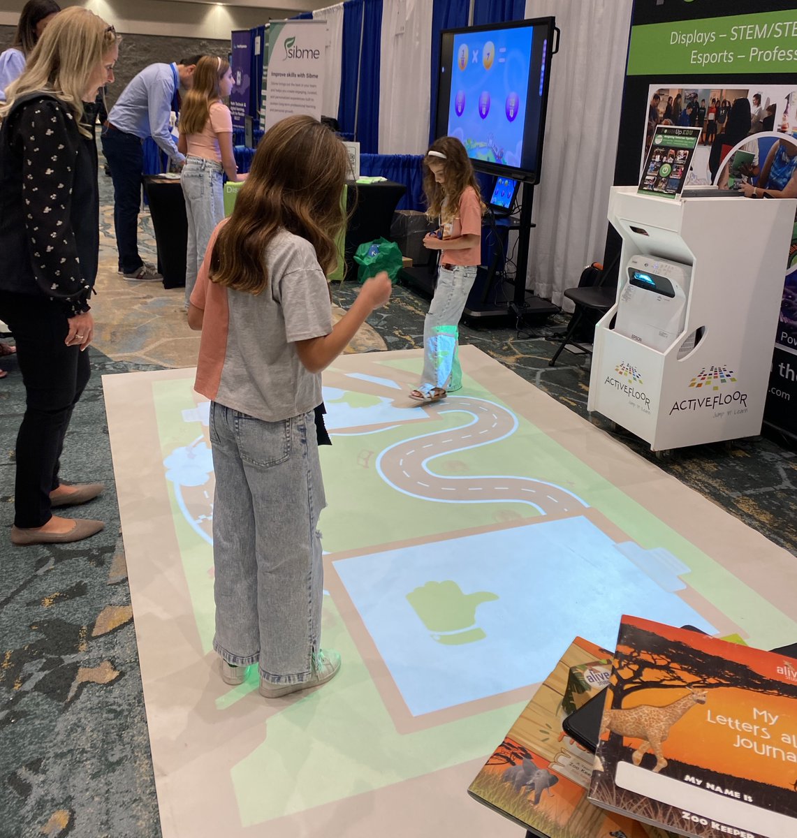 powerupedu's tweet photo. #ActiveLearning is happening at #FCSC22! #Academics #Movement #Kinesthetics Check out the interactive floor & the multisensory learning games at Booths #314/316. https://t.co/sdhGBZrnUF