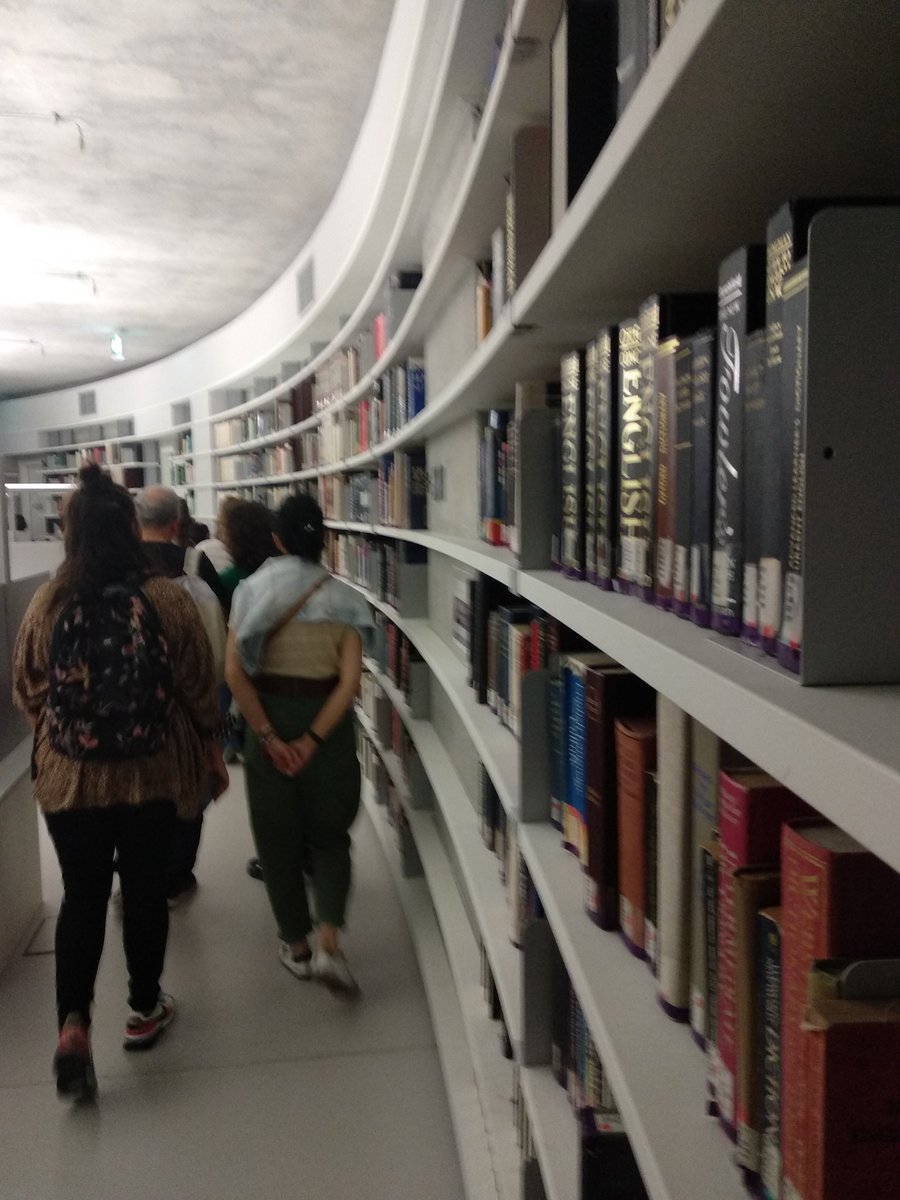 CPRAderan2's tweet photo. #TeachersOnTour #Mierasmusplus #ErasmusPlus @sepiegob @ceparacena Cuarto día en Chipre.
Visita a un centro de conservación de la cultura popular, visita a la biblioteca de la Universidad de Chipre y a un centro de Educación Infantil. Recorrido por el barrio del colegio. https://t.co/ZnbJQlVM7t