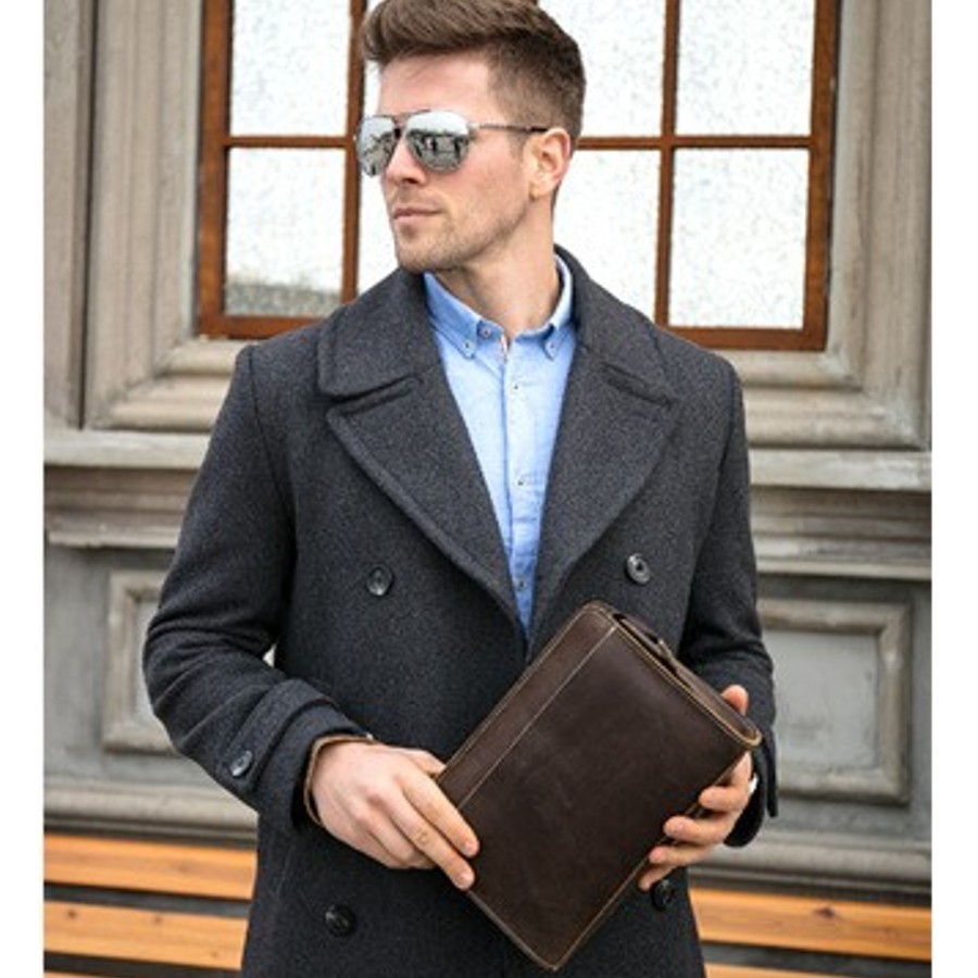 ezcase_ru's tweet photo. #новинка
Кожаный клатч мужской "MYRON"
- Гарантия: 12 месяцев
- Размеры W x H: 26 x 19 x 6 (cm)
- Вместимость: 2 отсека для банкнот, 3 кармана на молнии, 1 отдел для телефона, 1 внутренний карман для пластиковых карт , 1 внешний карман на магните

https://t.co/4zbyT7s8Iq https://t.co/AVQjRjGK5B