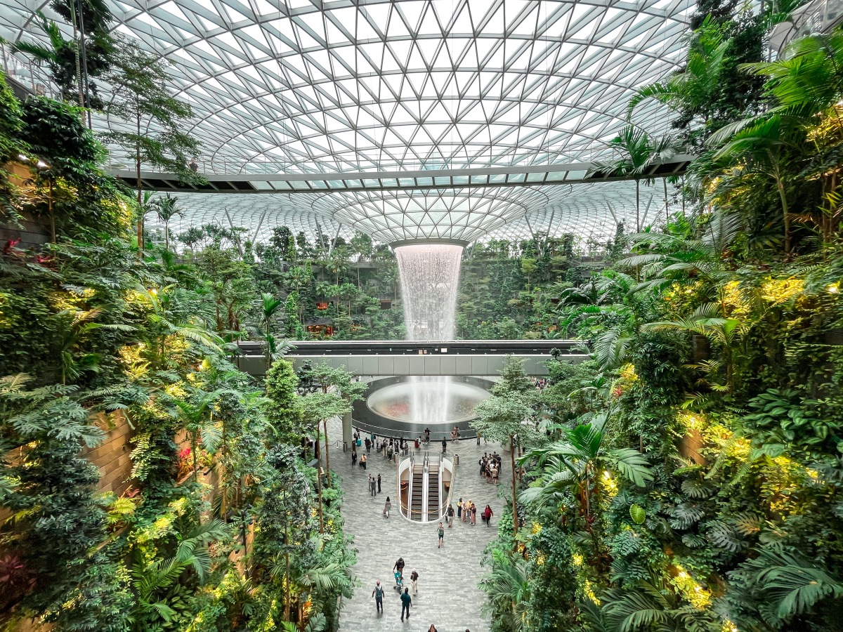 2022 SINGAPORE TRAVEL GUIDE – 10 COOL/ UNUSUAL EXPERIENCES TO TRY dlvr.it/SbQnFD