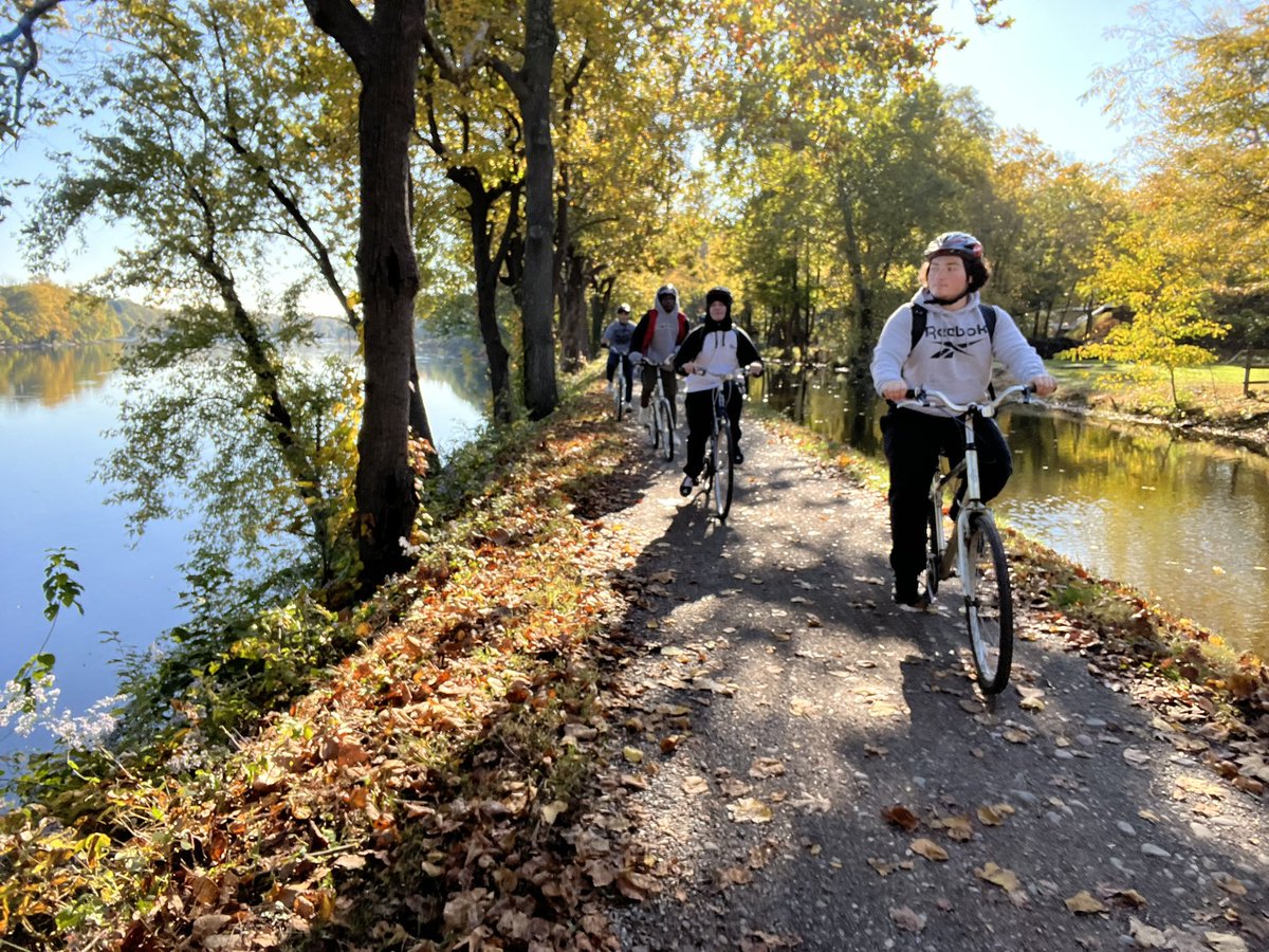 BoundJlhs's tweet photo. We had a great day on the D&amp;R Canal with our good friends from across town! https://t.co/yzyKWYh5V9