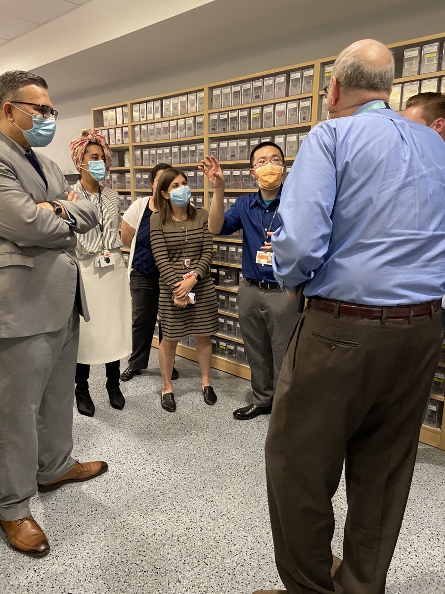 ApothecaryIn's tweet photo. Happy Pharmacy week to NYP hospital pharmacy departments!!!You rock!!! https://t.co/qclXciAPus