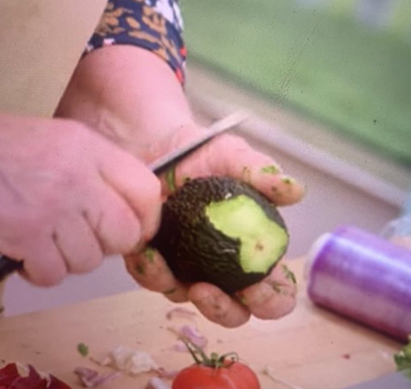 Alexander Aviña tweet media