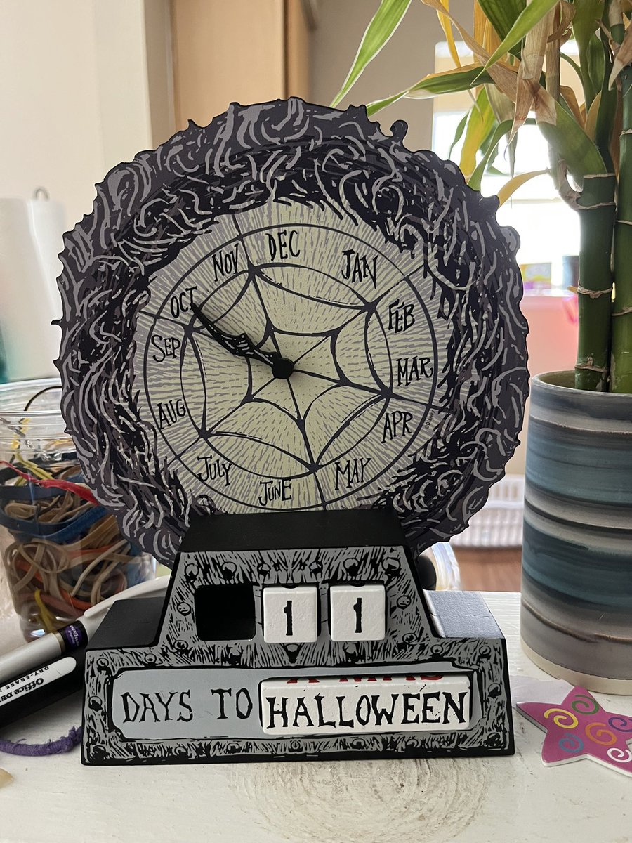 duckyeis's tweet photo. Only 11 more days until the Celestial Garden comes back from hiatus! What games would y’all like to see us play? We already have a few in mind but thought we’d open up the floor for folks to share games they’re enjoying lately 💚💚💚💚 https://t.co/crRWughgPD