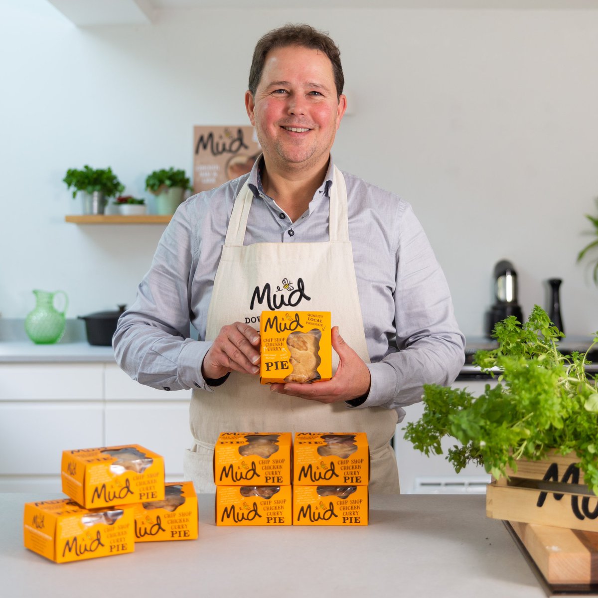 mudfoods's tweet photo. Tonightโs the night!ย Itโs Christianโs television debut on Aldiโs Next Big Thing. 8pm, Channel 4.ย Tune in to see him doing what he does best (talking about pies!).โจ#aldisnextbigthing #C4 #anitarani #chrisbavin #julieashfield @channel4 @chris.bavin @itsanitarani @aldiuk #mudfoods https://t.co/uODWwqO7Ru