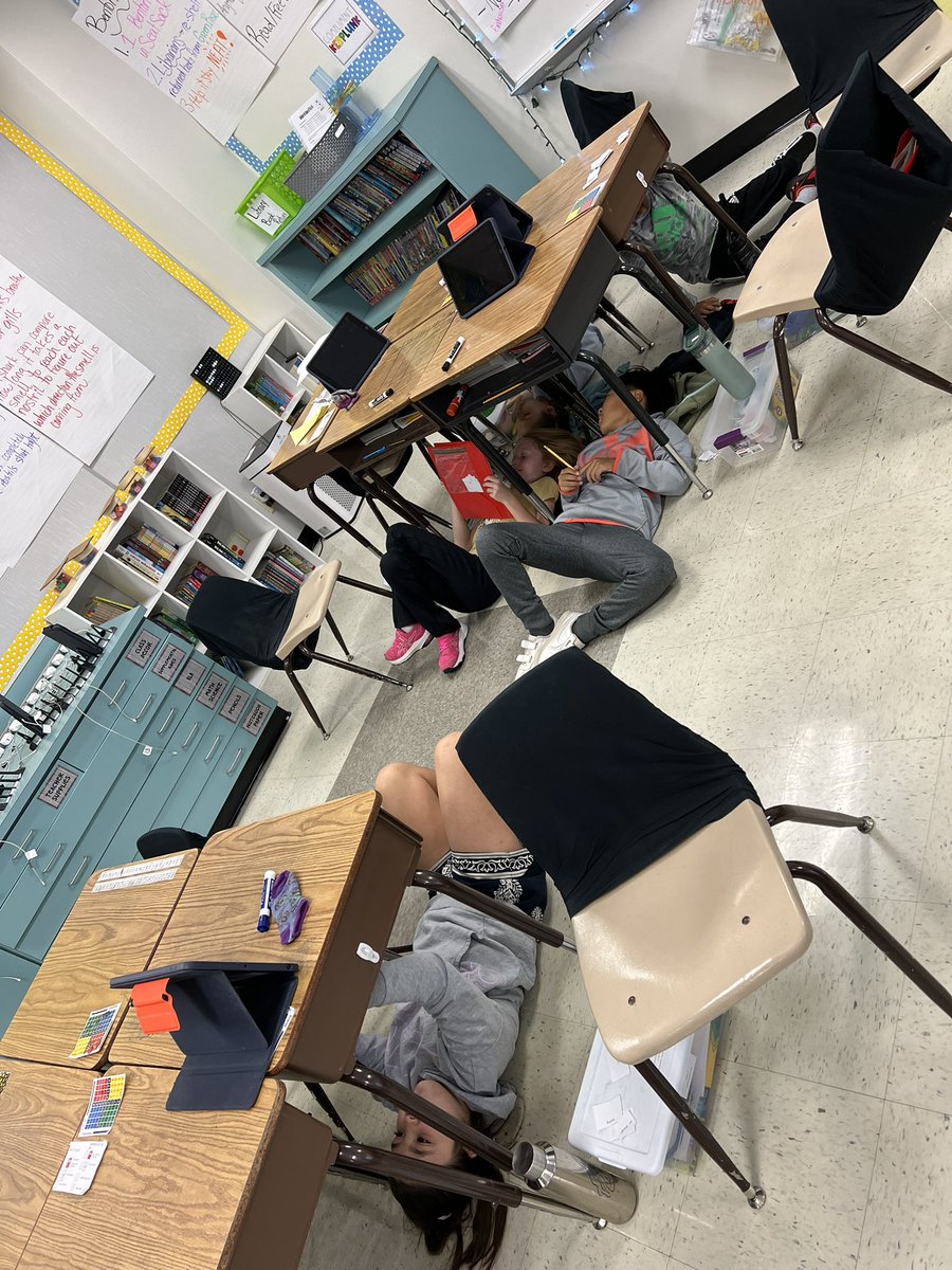 We love practing our spelling word with the Michelangelo method #gr8gators