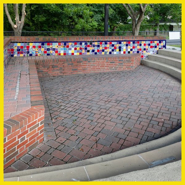 SPARK_Houston's tweet photo. An audience of tiles at JP Henderson SPARK Park.
Photo by Tom Callins.
#spark #sparkpark #yourspark #greenhouston https://t.co/Ua9tg8sJxm