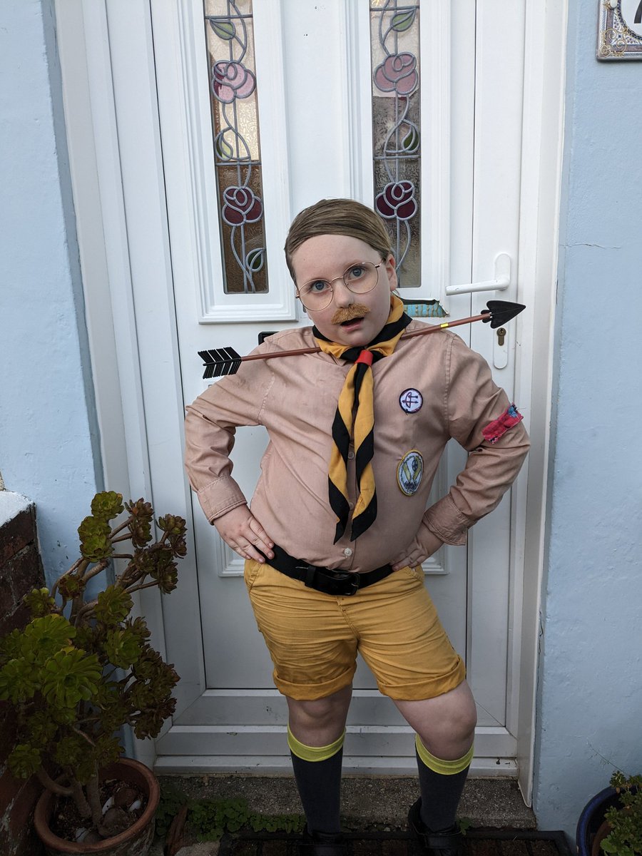 Our 7 year-old daughter Erin all dressed up for her Beavers disco tonight. She is so excited to be Pat! She wanted me to show "the real Ghosts" <a href="/JimHowick/">Jim Howick</a> <a href="/MarthaHD/">Martha Howe-Douglas</a> <a href="/benwillbond/">Ben 4️⃣</a> @realmatbaynton <a href="/lollyadefope/">lolly</a> <a href="/Lazbotron/">Laurence Rickard</a> <a href="/WixKaty/">Katy Wix</a> <a href="/kfRedhot/">Chaos McBueno</a> #ghosts #BBCGhosts