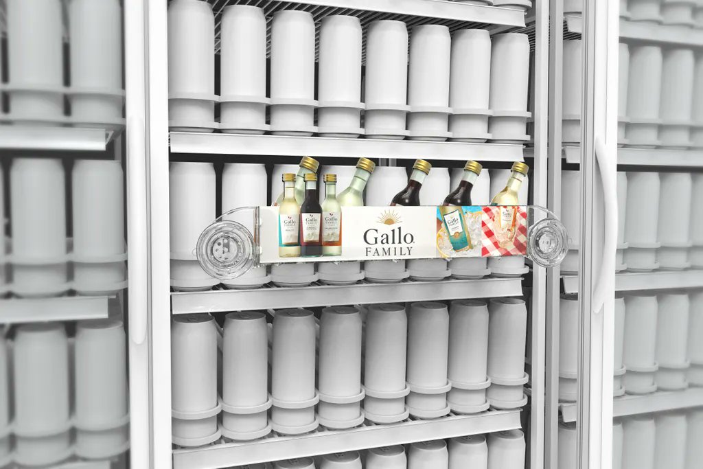iseeinnovation's tweet photo. The iSEE Apex Suction rack features a variety of holders that accommodate just about any beverage package size or shape (like these mini Gallo wine bottles).

Get in touch with us today to see how we can create bespoke display solutions for your brand. https://t.co/loNywjoMZh